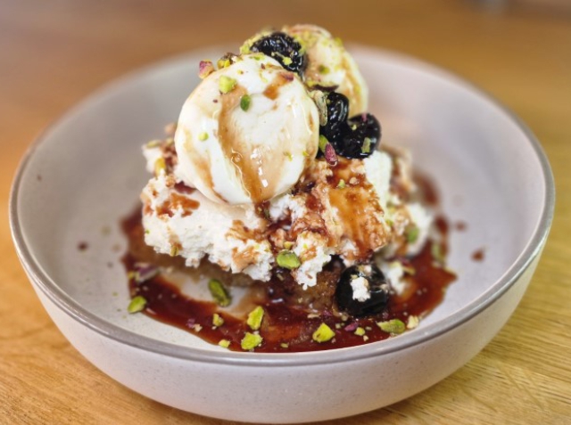 ΜοντΕρνο ΕκμΕκ